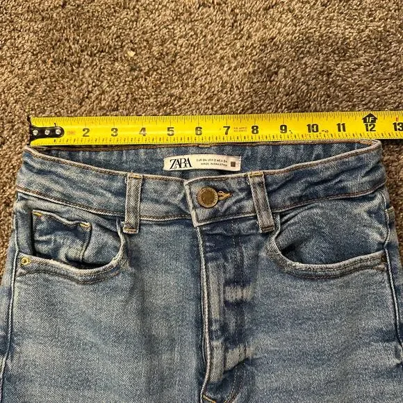 ZARA Women's High Rise Slim Flare Jeans Size 2 In Medium Wash - Picture 4 of 9